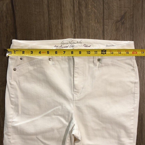 Like new! - GLORIA VANDERBILT All-Around Slimming Effect Skimmer Jeans - Picture 8 of 10